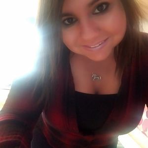 Meet your Posher, Noura